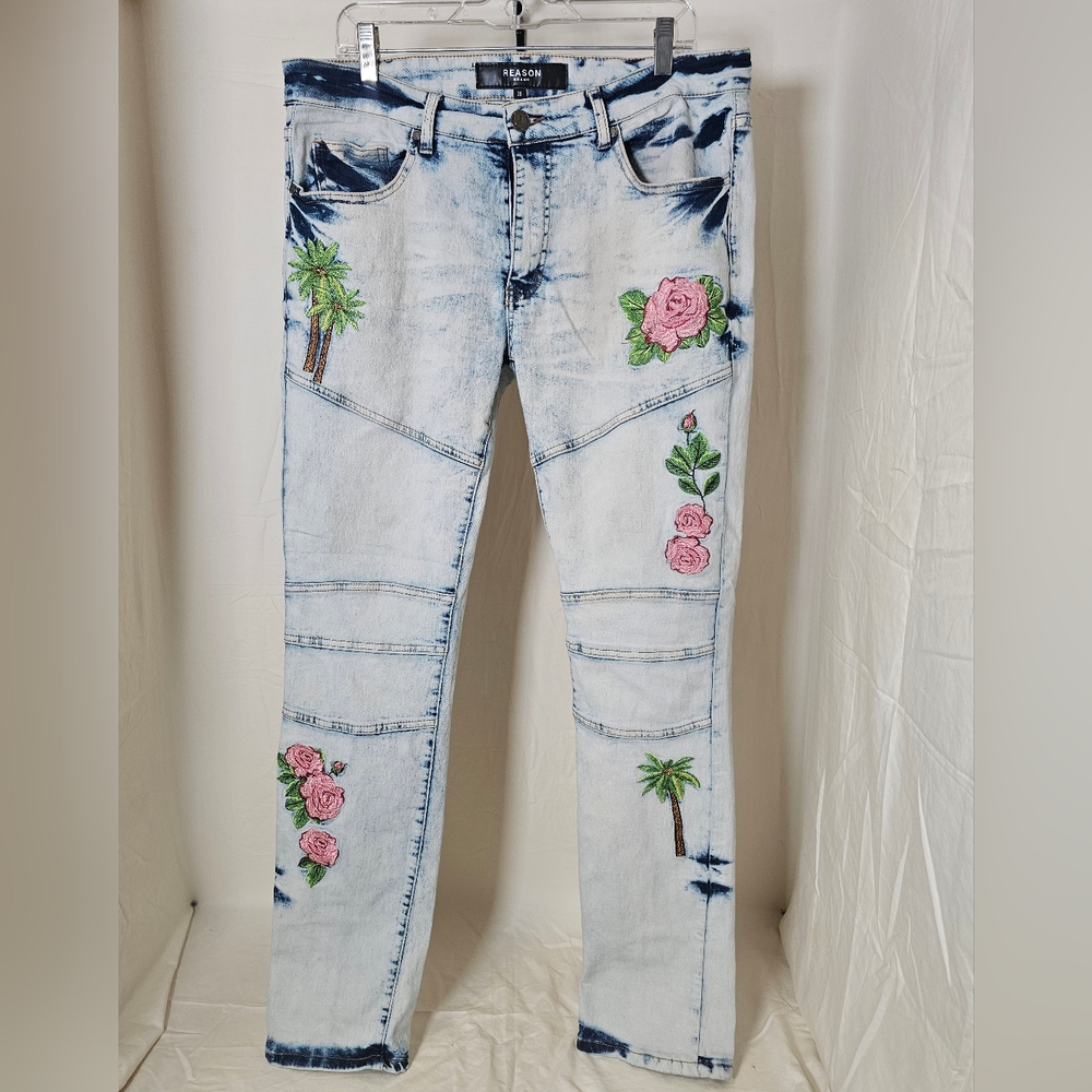Reason Blue Skinny Jeans with Elegant Floral Design